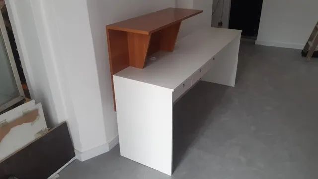 balcão reto live branco com amadeirado - Foto 3