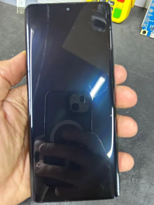 Frontal moto edge 50 pro