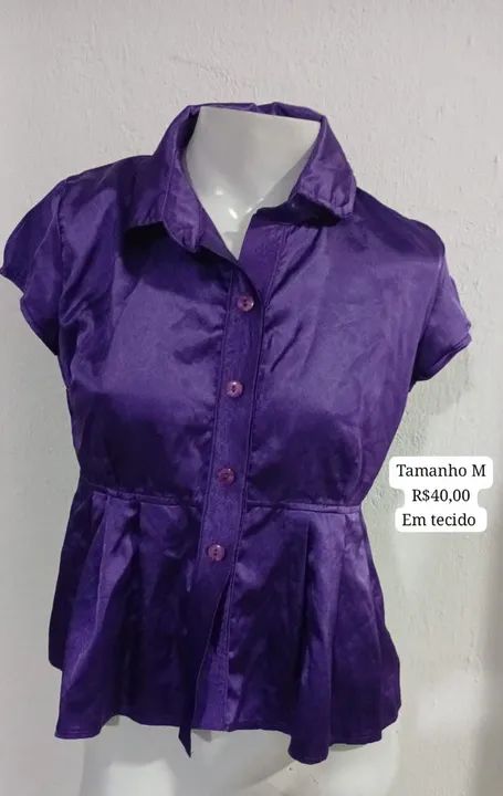 Blusa feminina tamanho M em tecido 