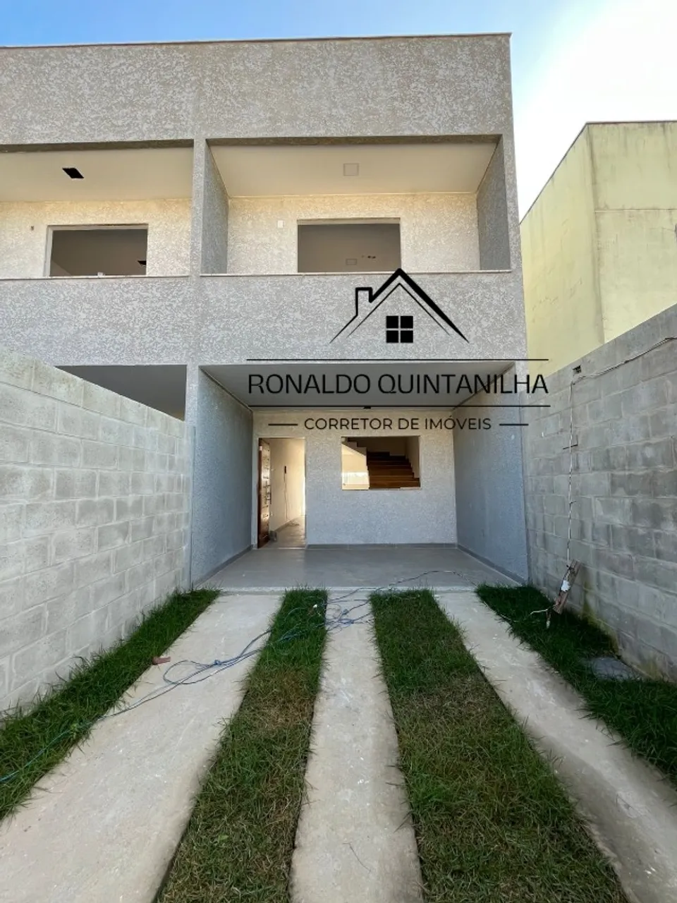 ? Casa com Quintal Amplo à Venda - 2 Quartos (1 Suíte) | Lagoa Joara - Serra/ES
