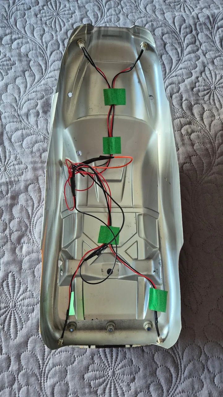 Automodelo rc Traxxas bolha shell Rustler 4x2  - Foto 4