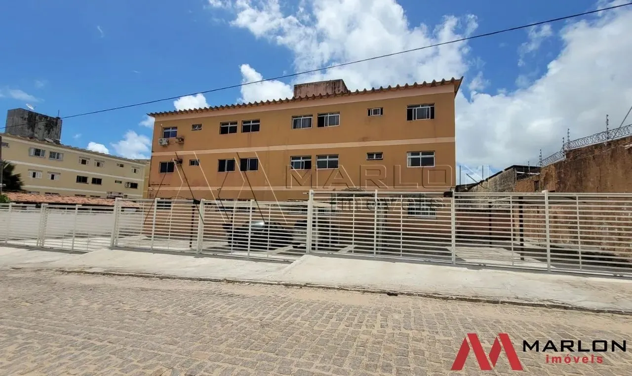 Apartamento Parque das Acácias, 2 quartos, dependência de empregada, lado da sombra, 70m².
