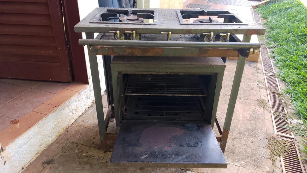 Fogão a Gás com Forno