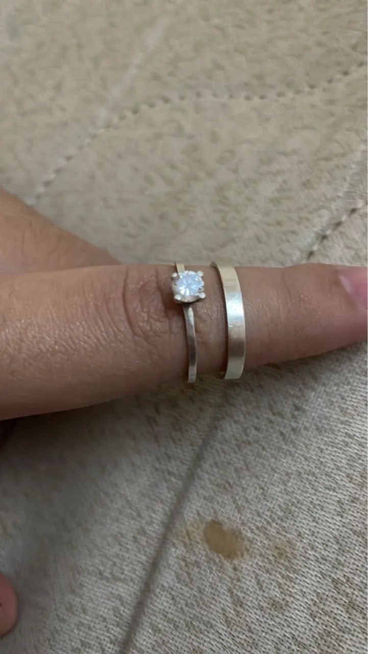 Aliança com solitária em prata 950 - Foto 3