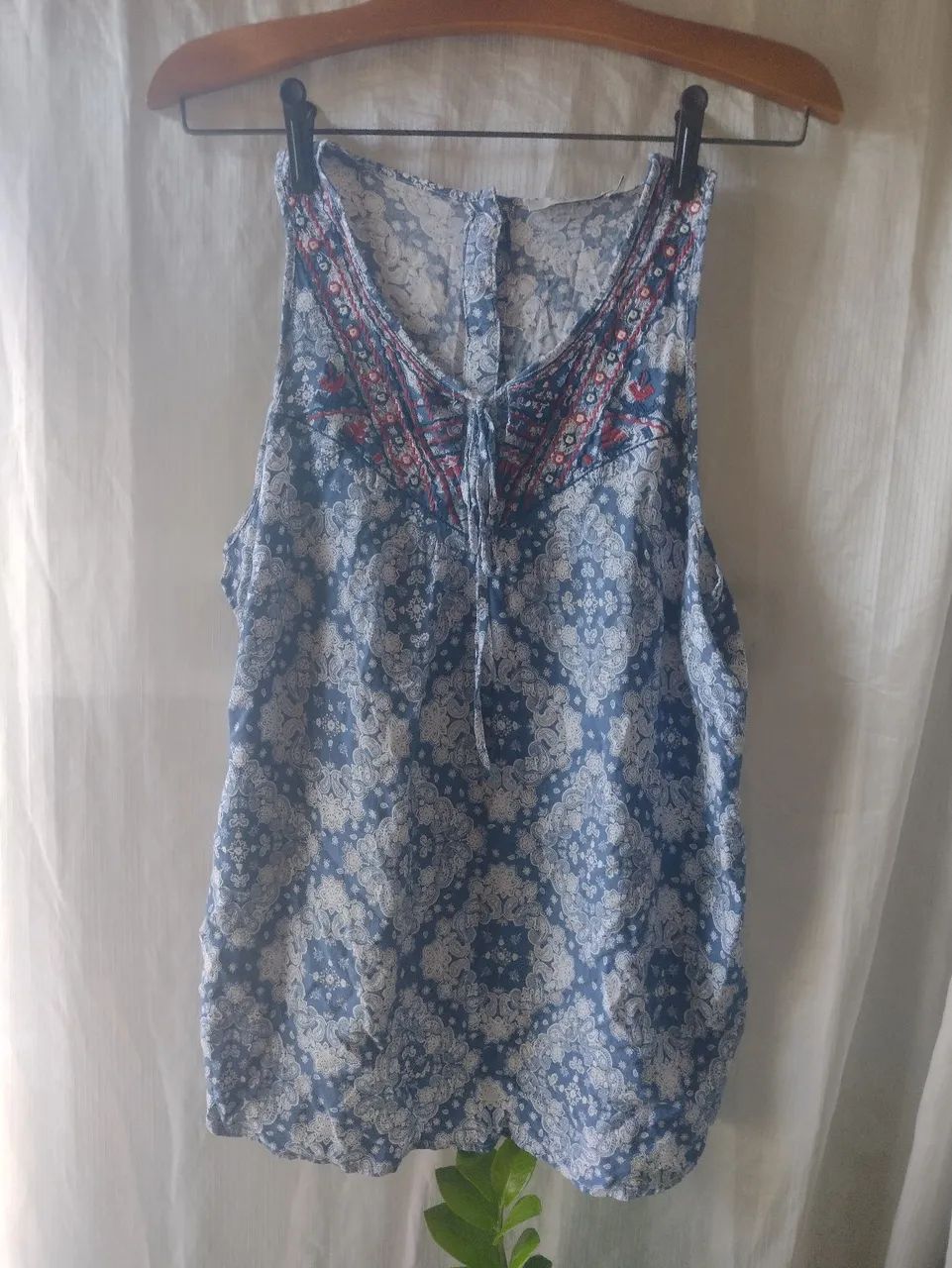 Camiseta em viscose feminina 