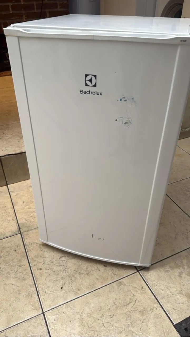 Frigobar Electrolux - Compacto e eficiente - Foto 2