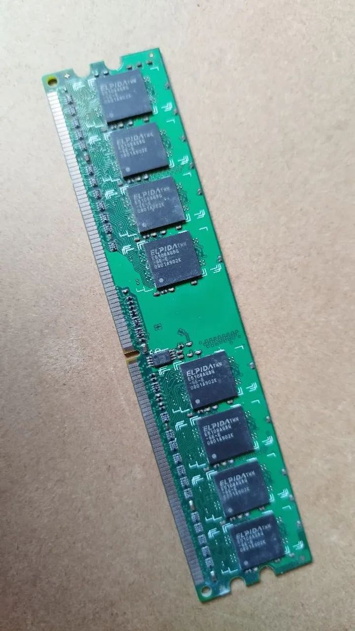 Memória RAM DDR3 1GB Elpida para Desktop - Funcionando