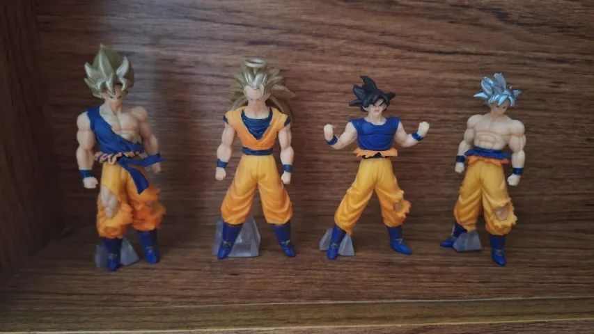 Coleção Completa - 4 Action Figures do Goku (Dragon Ball Z / Super) - Foto 2