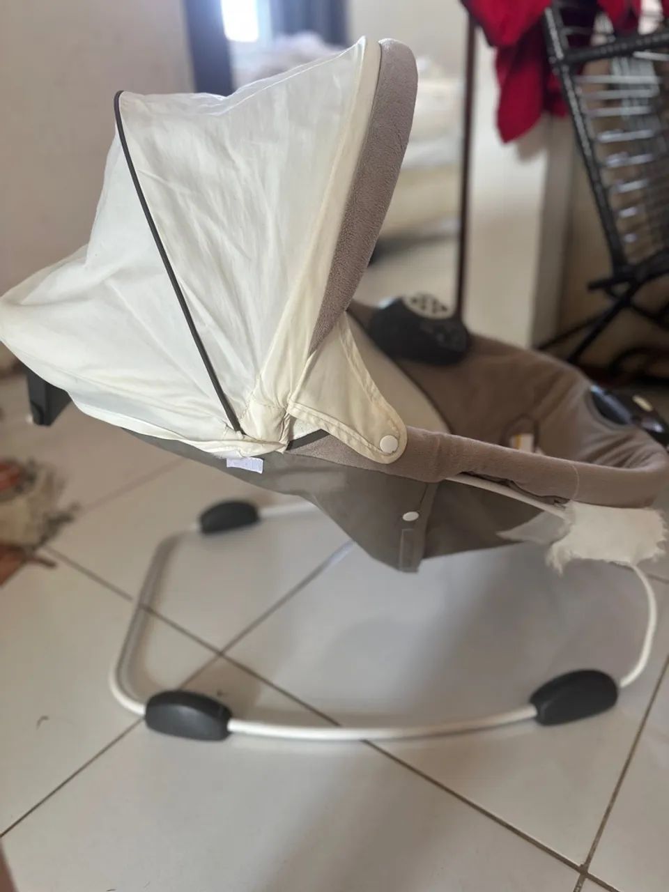 Balanço para bebê com vibração e música - Foto 5