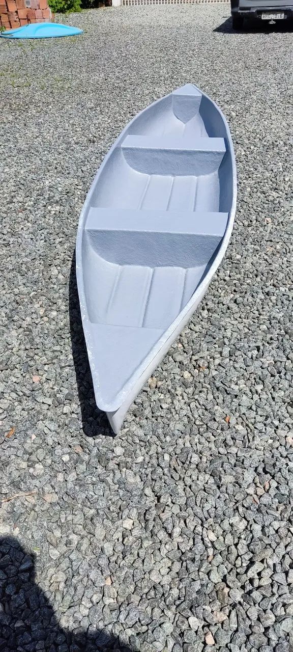 ? Barco Novo de Fibra - 4,10m x 0,75m | Para Pesca e Lazer | Suporta 2 Pessoas - Foto 4