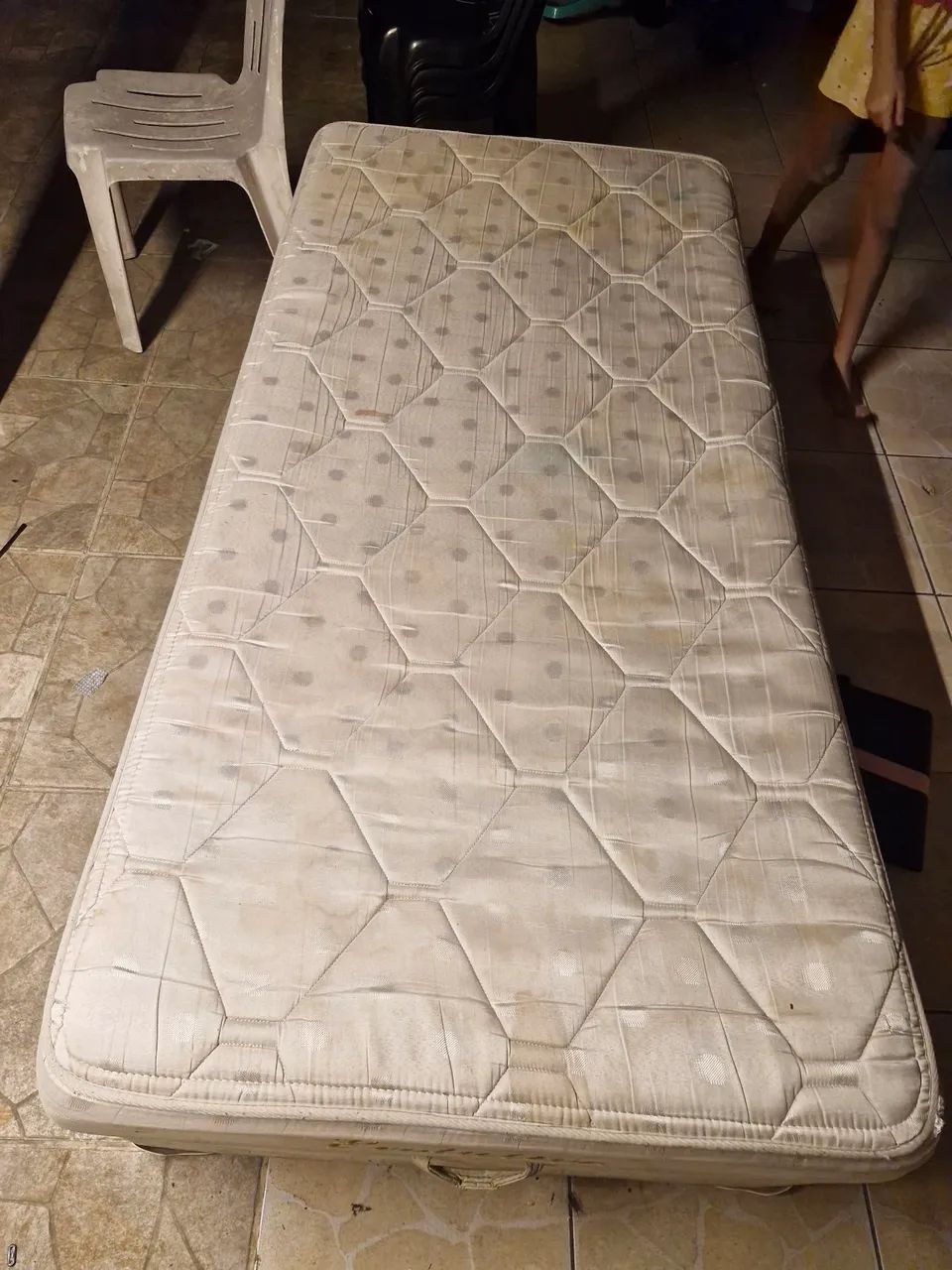 Cama box solteiro com bau