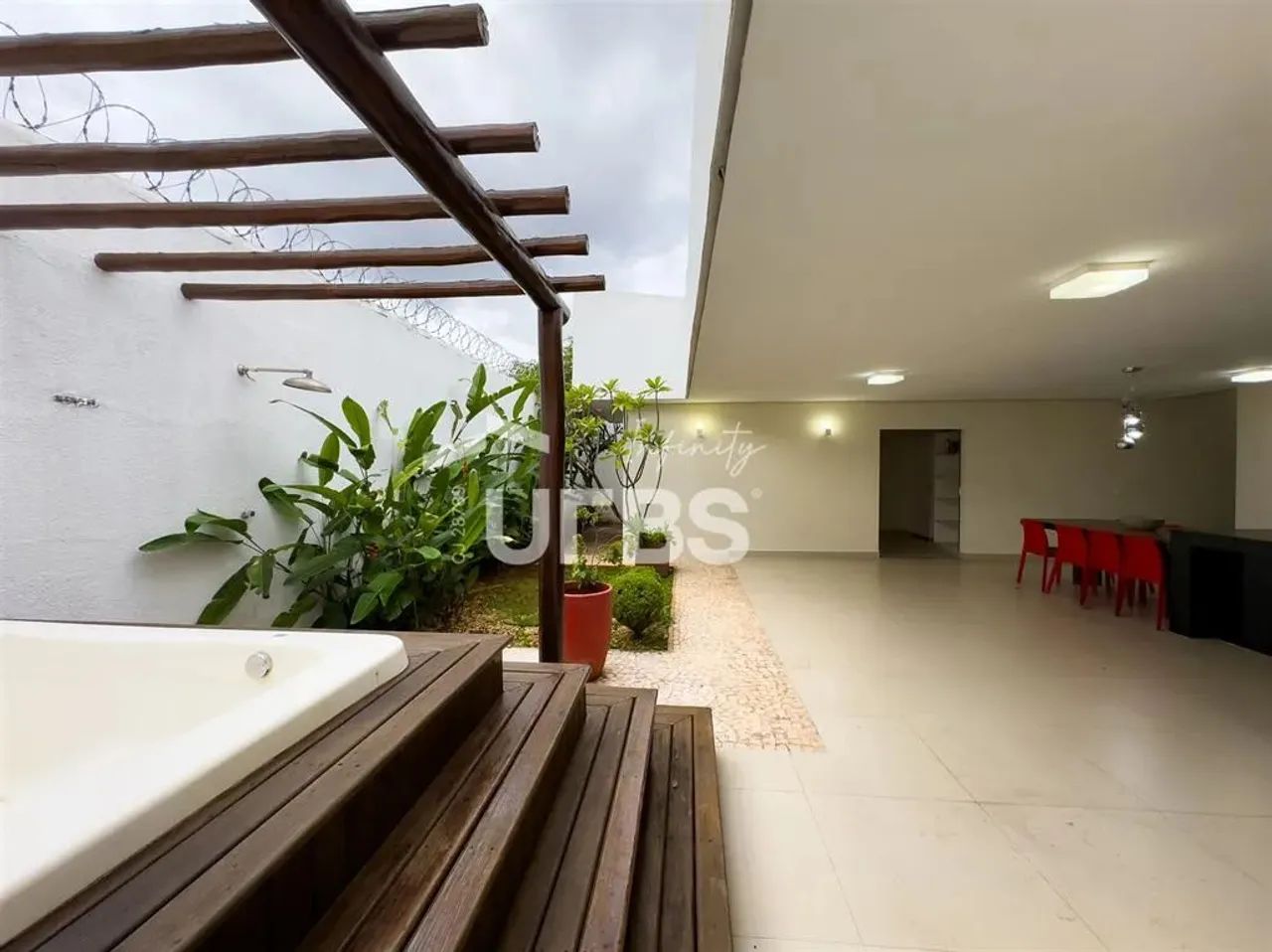Casa Térrea com Jacuzzi 266,50m2 4 quartos no Setor Jardim América - Foto 5