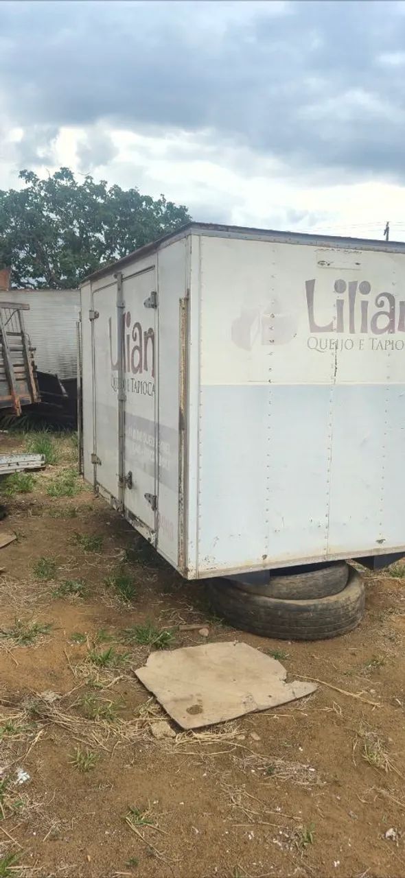 Vendo baú hr semi isolado,assoalho ferro. - Foto 6