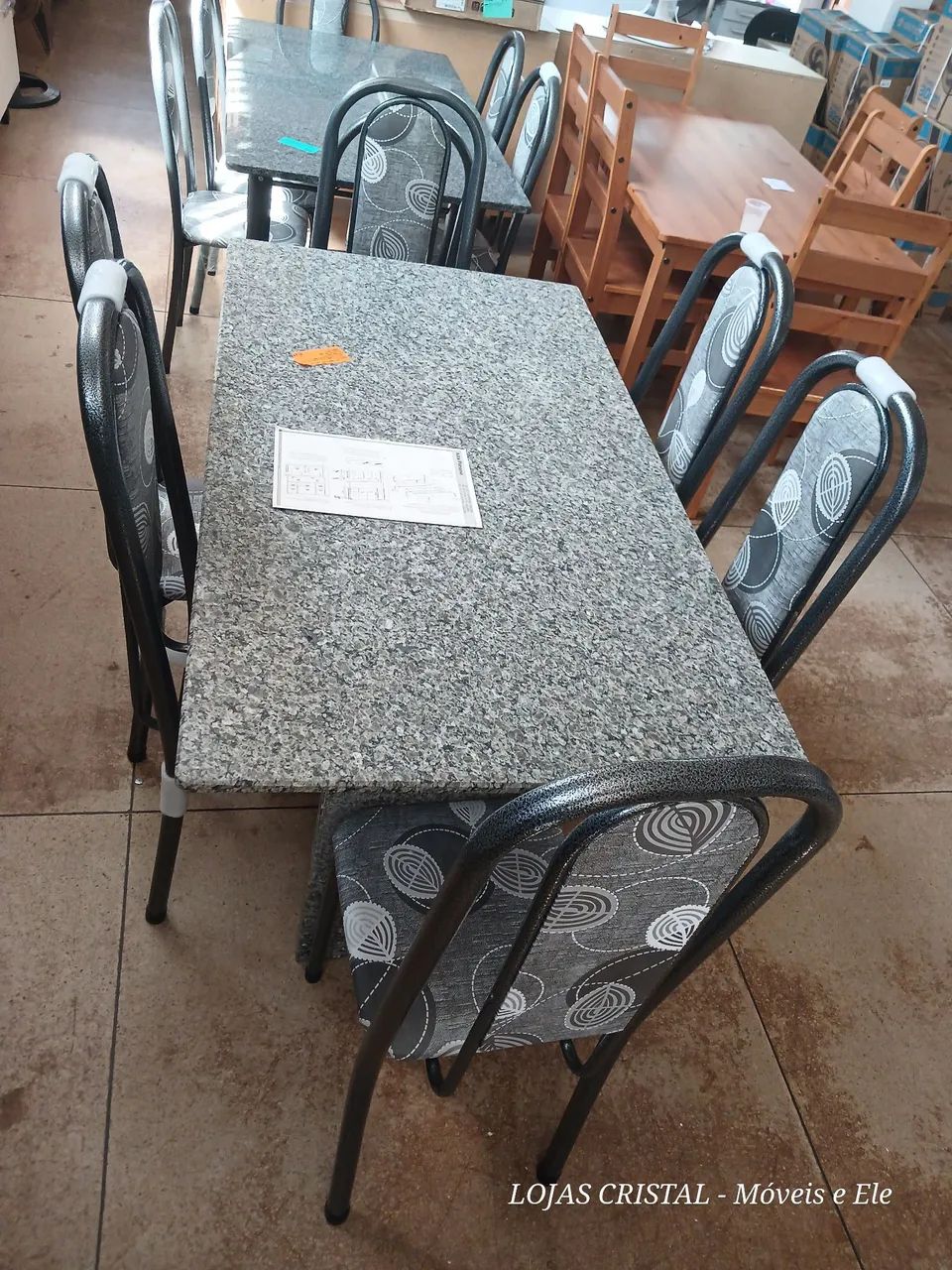 Mesa de Jantar em Granito com 6 Cadeiras - Foto 2