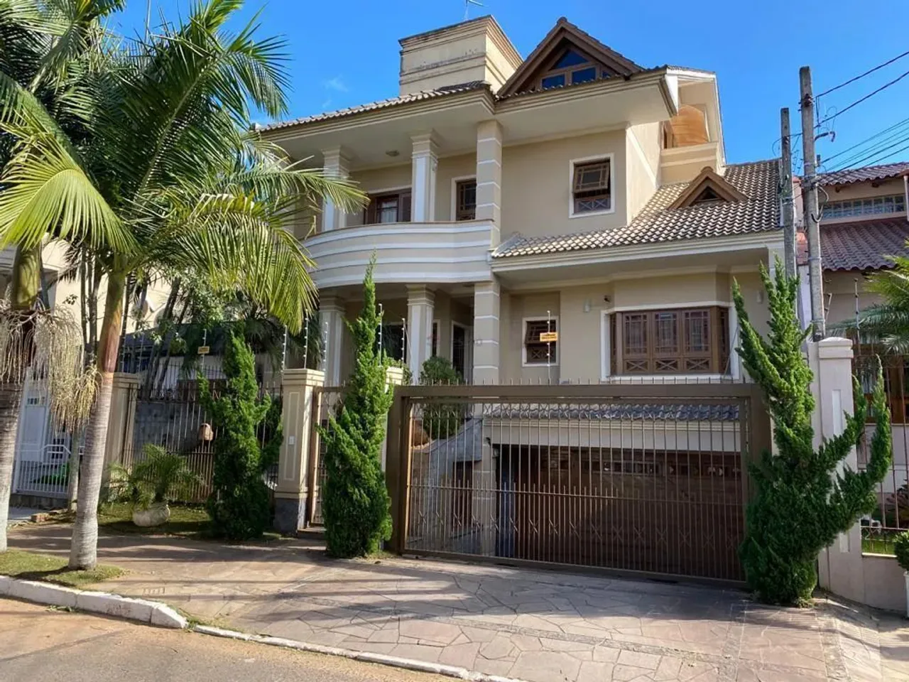 Linda Casa para alugar em Canoas - Estância Velha - 780m² REF: C1962