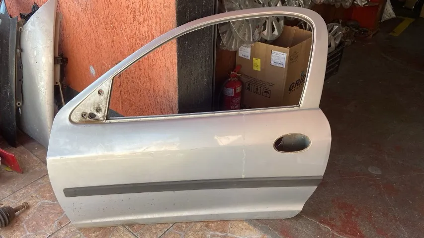 Porta Lado Esquerdo Celta 2001 2002 2003 2004 2005 2006 2 PORTAS