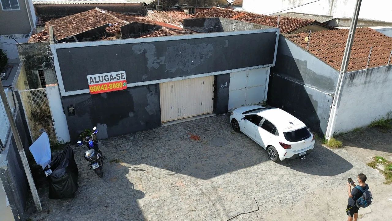 Casa próximo a Av. Fernandes Lima - Aluguel