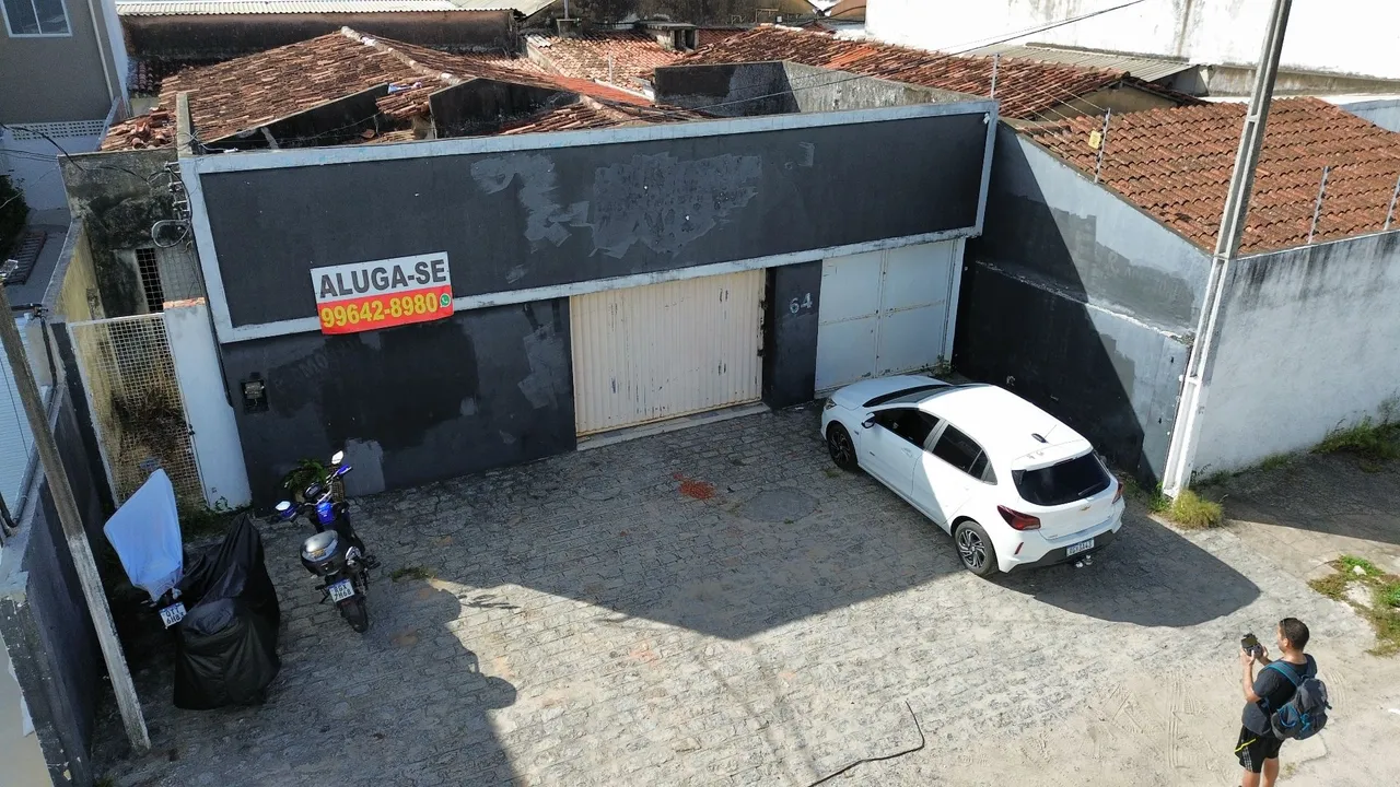 Casa próximo a Av. Fernandes Lima - Aluguel