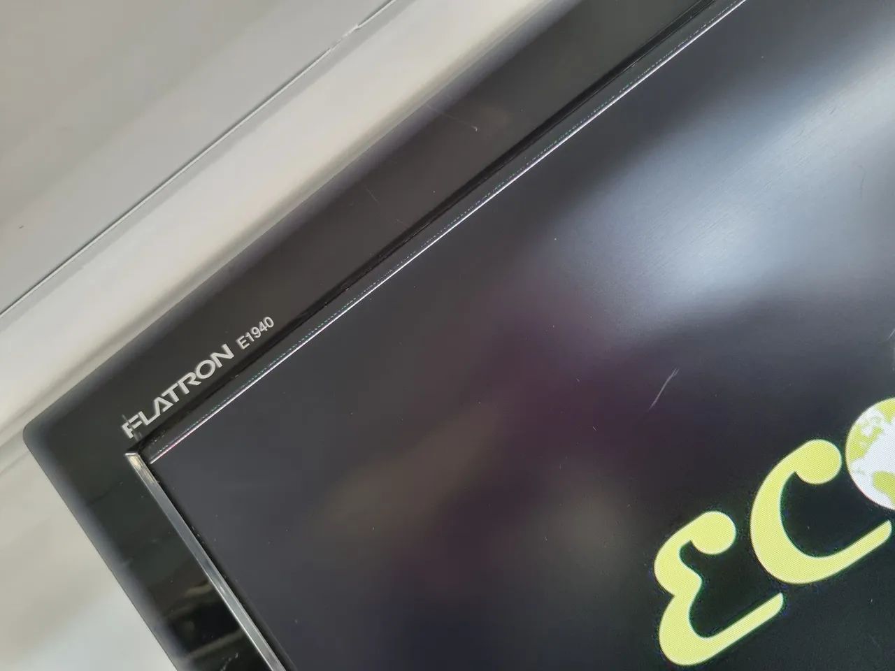 Monitor LG 19" Polegadas com Linha de Pixel por 119,00. Acompanha Fonte Original LG  - Foto 3