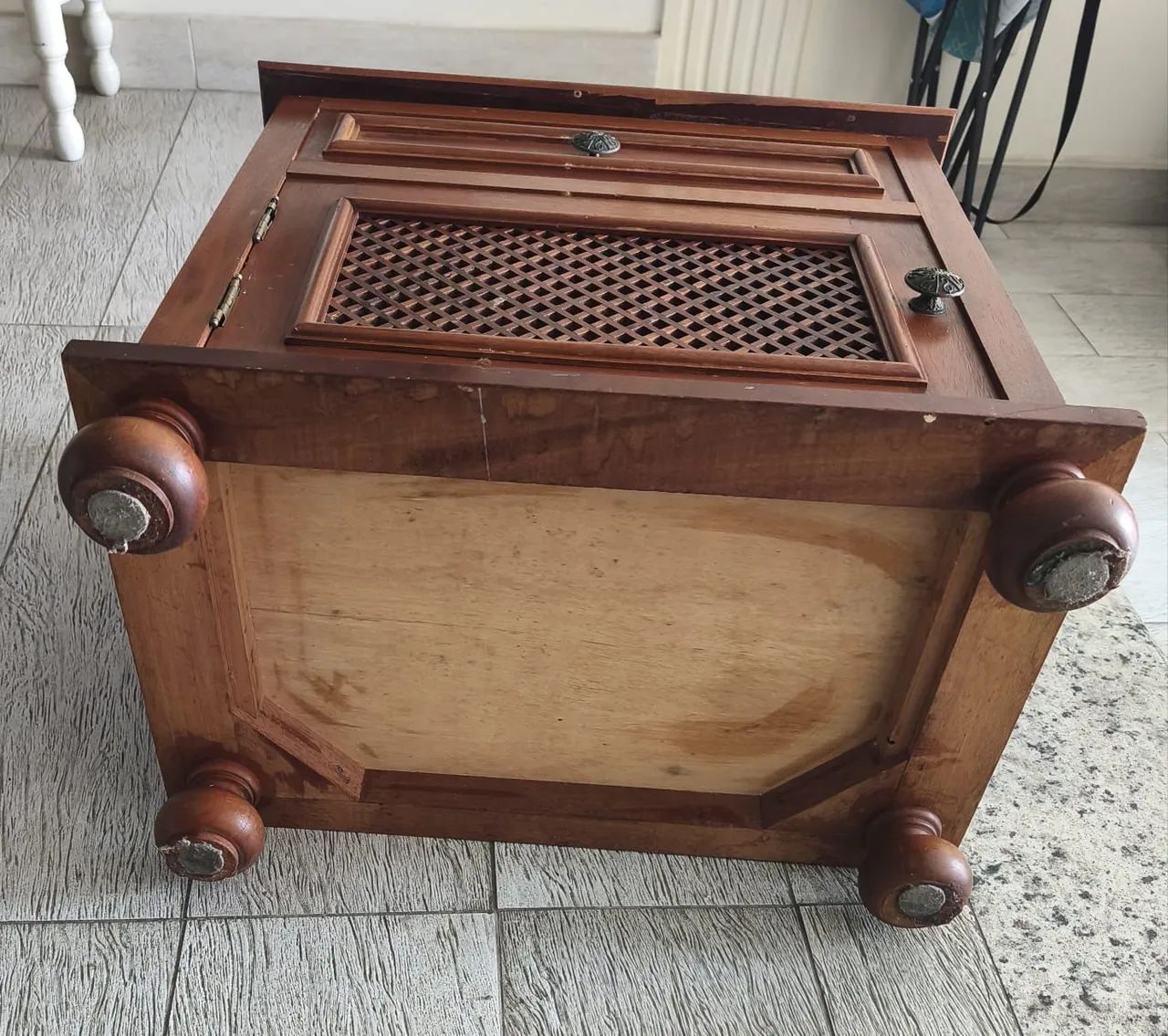 Mesa de cabeceira em madeira - Foto 6