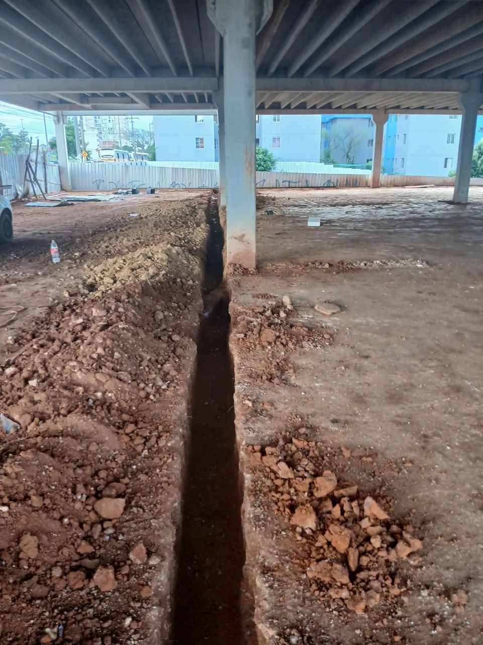 Cavamos fossa piscina sumido sapatas valas  - Foto 2