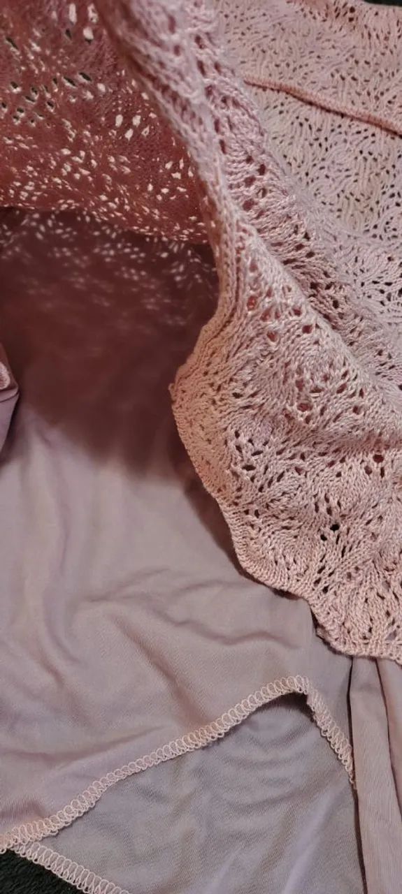 Vestido de Tricô Rosa com Detalhes - Foto 3