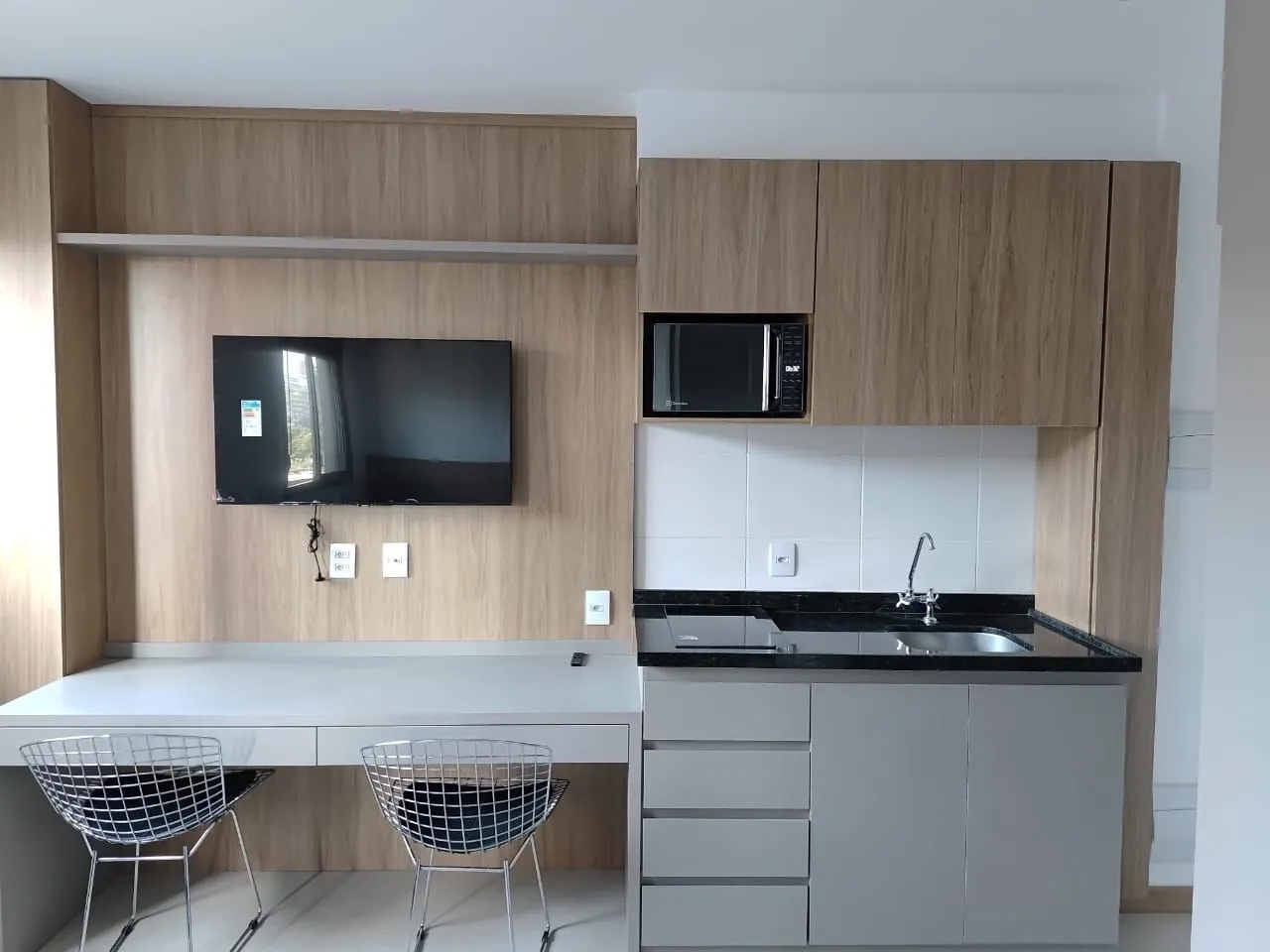 Lindo Studio próximo a Estação Faria Lima com 25m²!