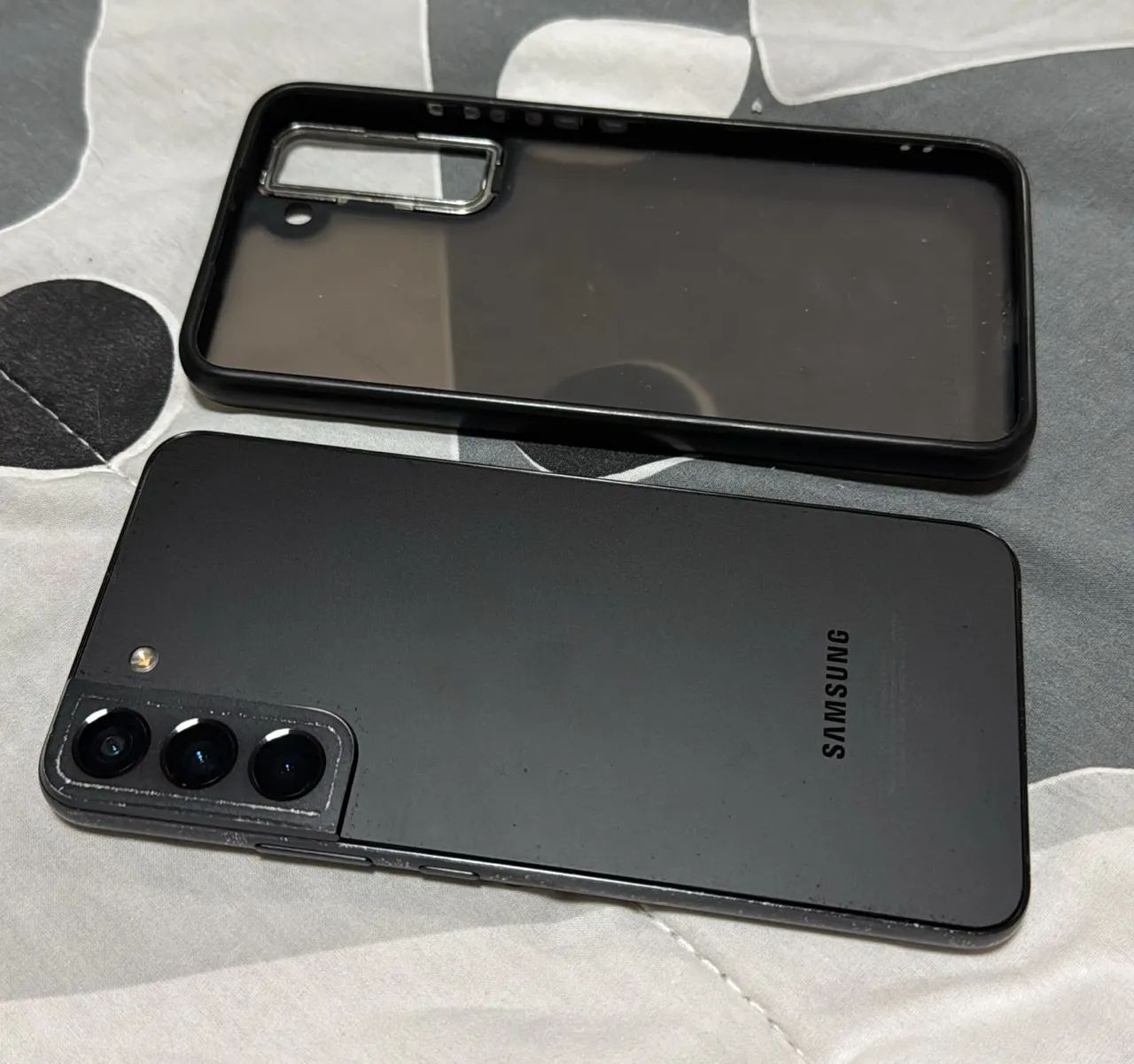 Galaxy S22 Plus troco por smart TV