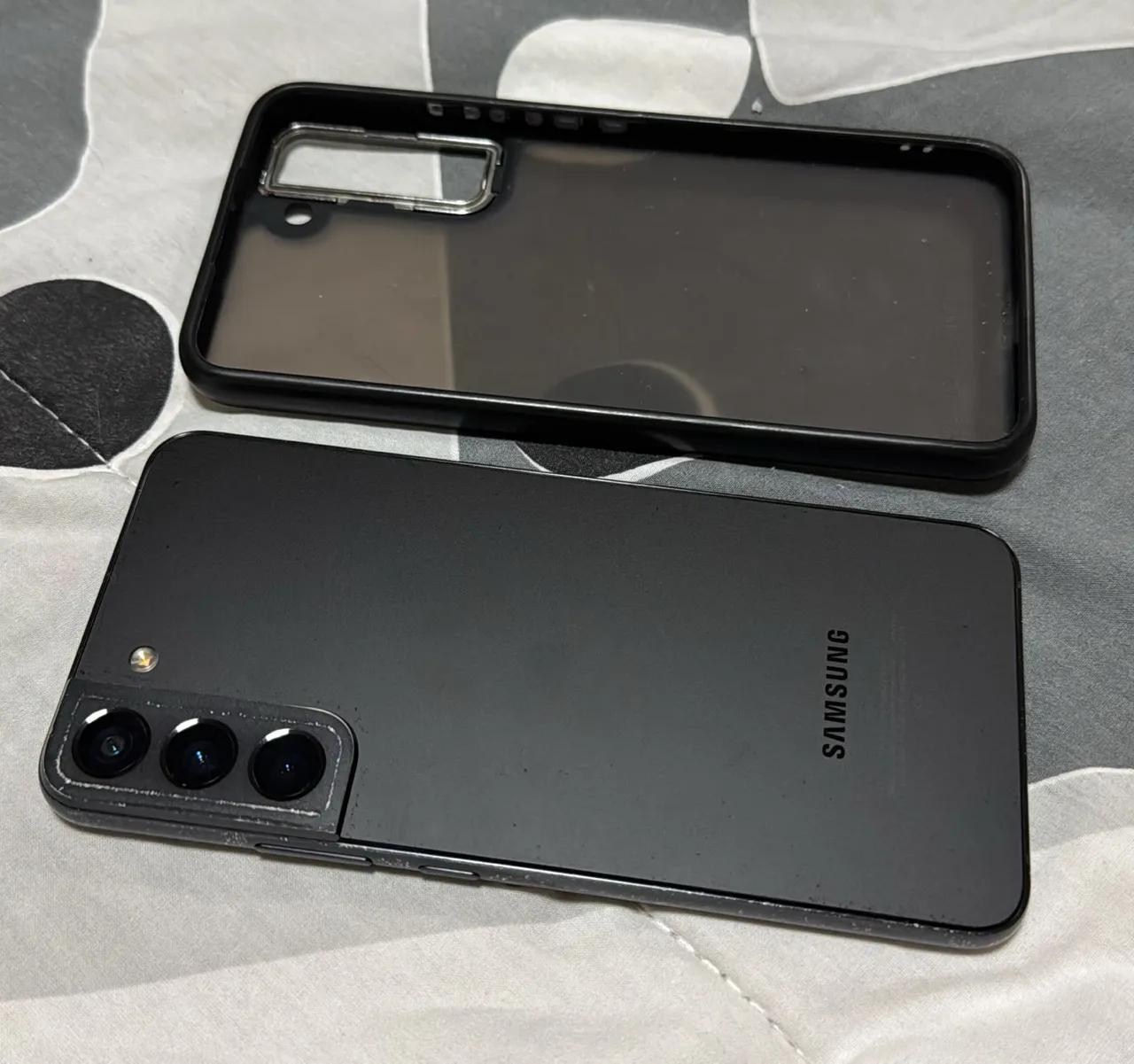 Galaxy S22 Plus troco por smart TV