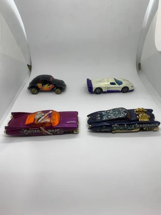 Conjunto com 4 Hot Wheels  - Foto 2