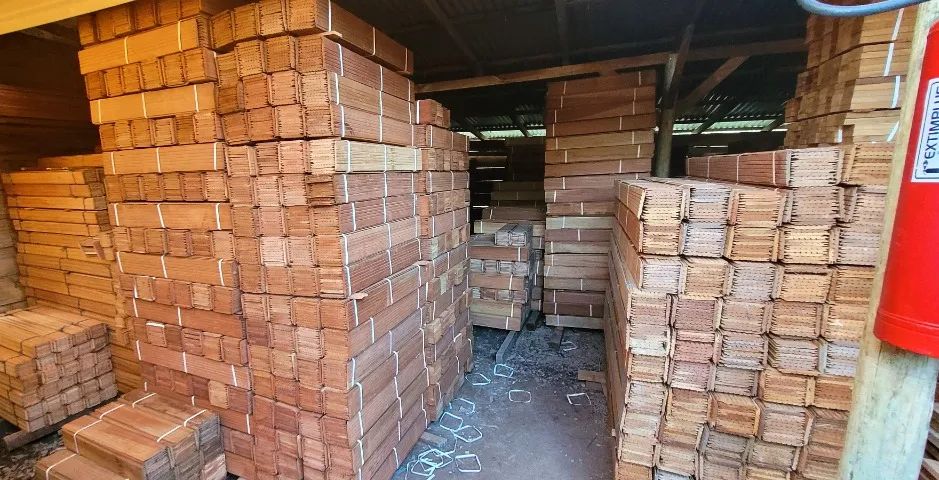 Forro de Cedrinho Mesclado Para Beiral - Foto 3
