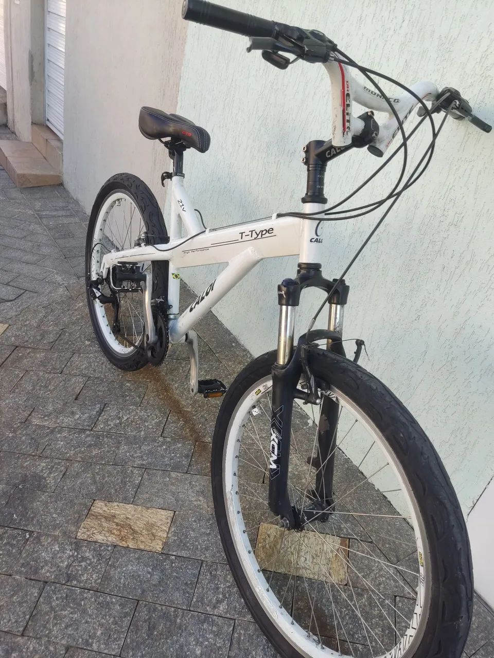Bicicleta Caloi T-Type 21V Aro 26 Shimano  - Foto 2