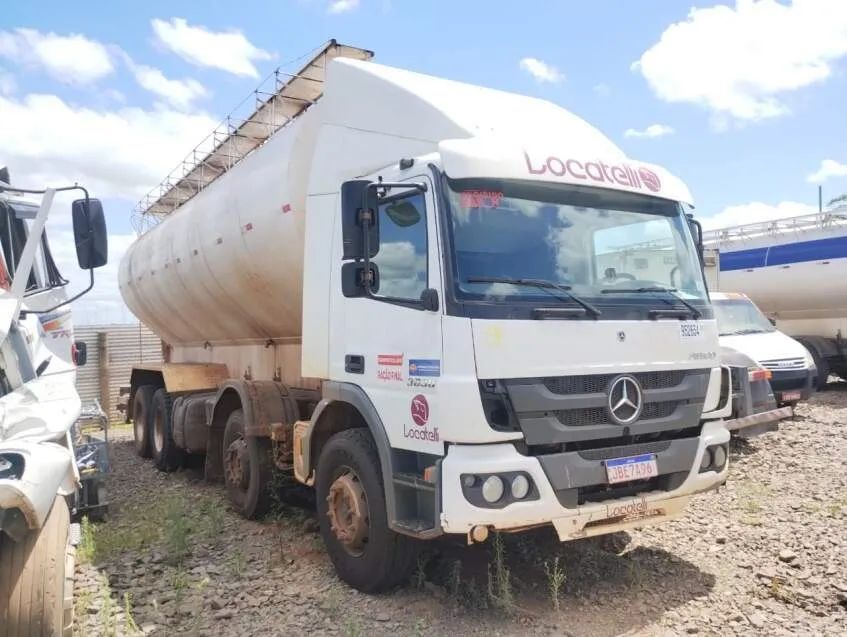 Mercedes-Benz Atego 3030 8x2 | Selectrucks - Foto 3