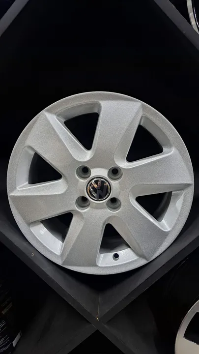 Rodas de liga leve aro 15 surf 4x100