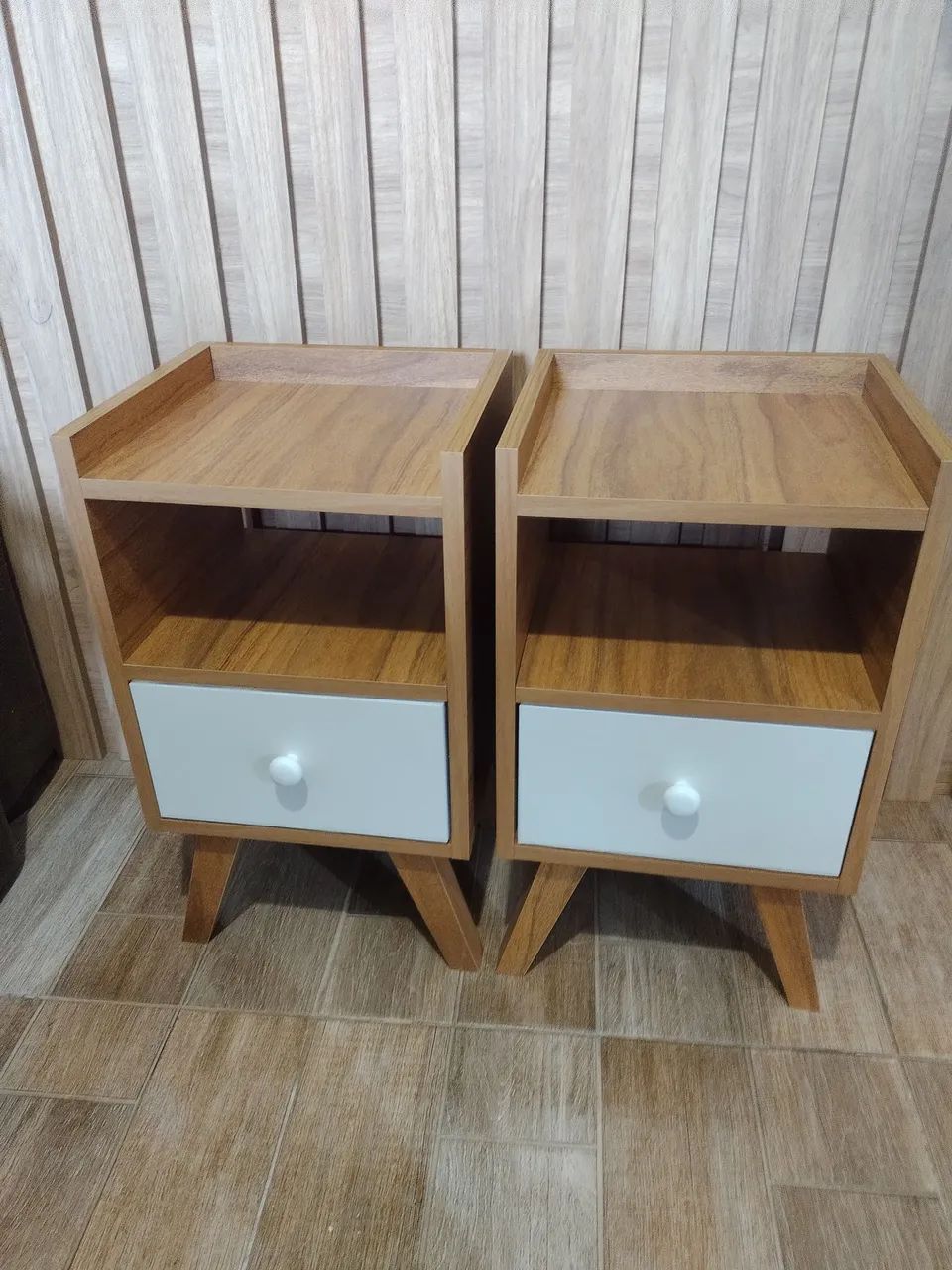 Mesinha cabeceira 64352824901634122