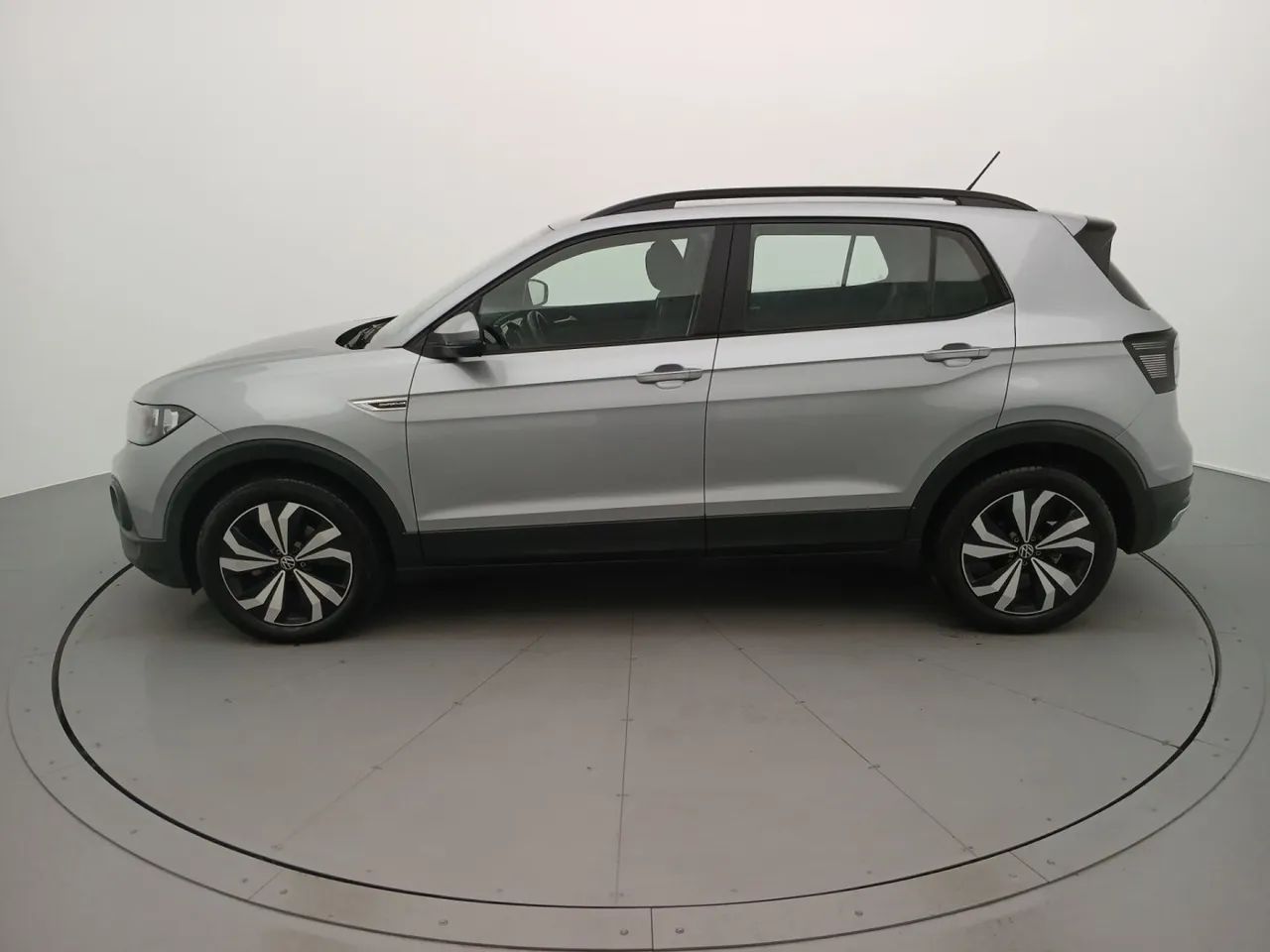 Volkswagen T-cross 2024 1.0 200 tsi total flex comfortline automático - Foto 2