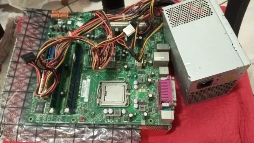Placa Mãe + Core 2 Duo + 4gb RAM + Fonte + Cooler