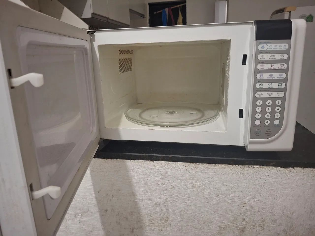 Micro-ondas Eletrolux em ótimo estado - Foto 5