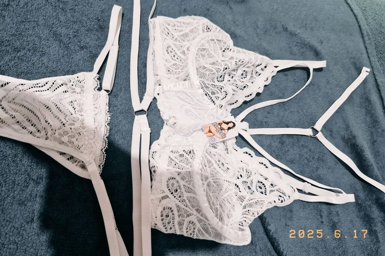 Lingerie Rendada Branca - Elegância e Conforto