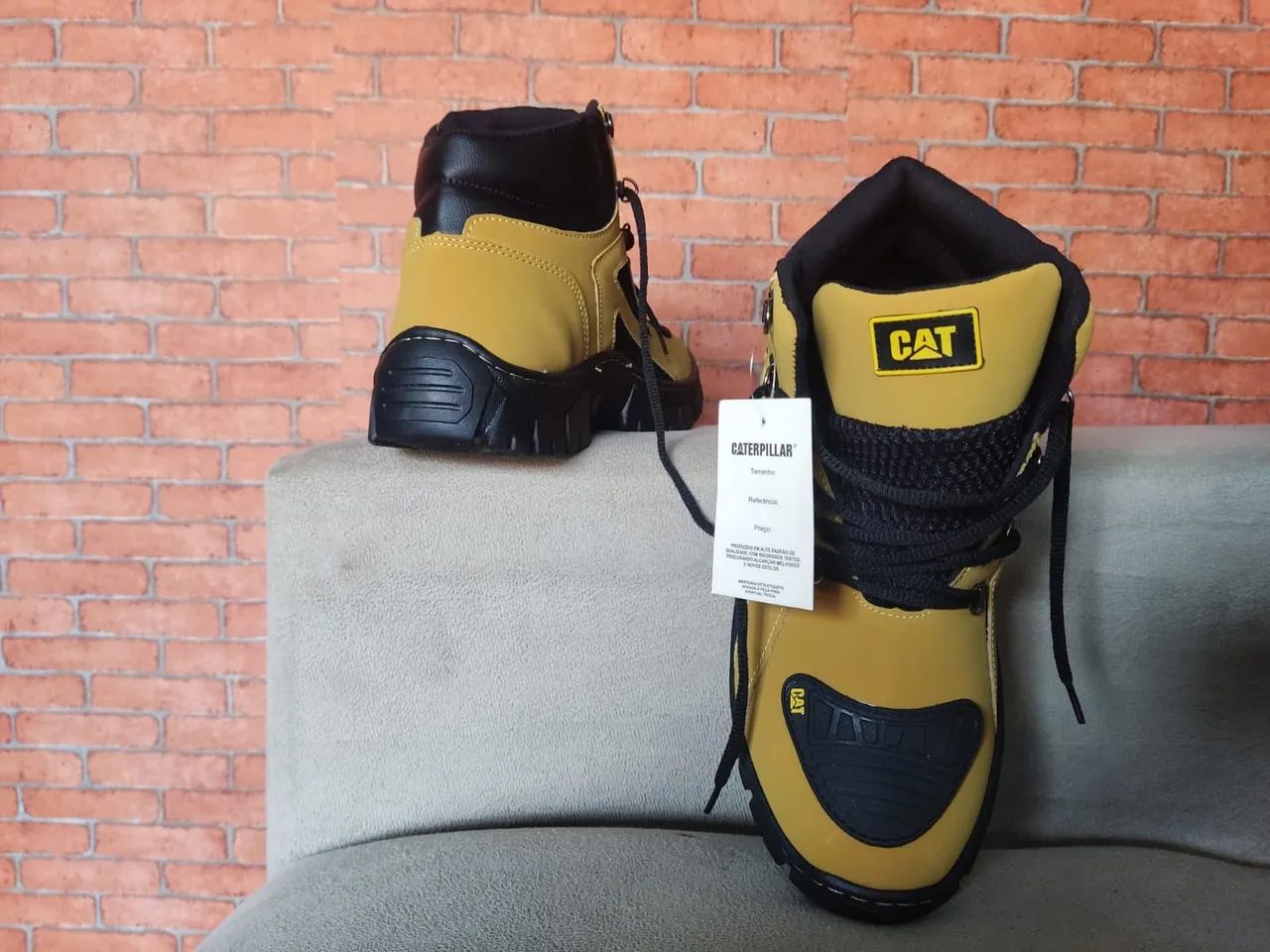 Bota Caterpillar Amarela - Conforto e Estilo! - Foto 4