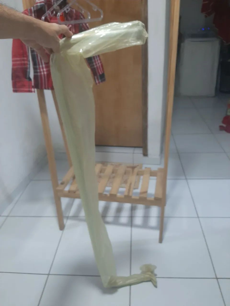 Cabideiro de madeira para roupas infantil - Foto 2
