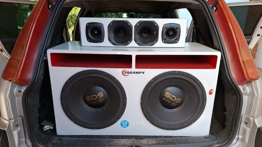 Som Automotivo completo - 2 SDS 2.7k 15 polegadas