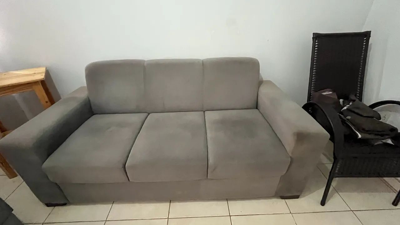 Sofá seminovo 3 lugares  - Foto 2