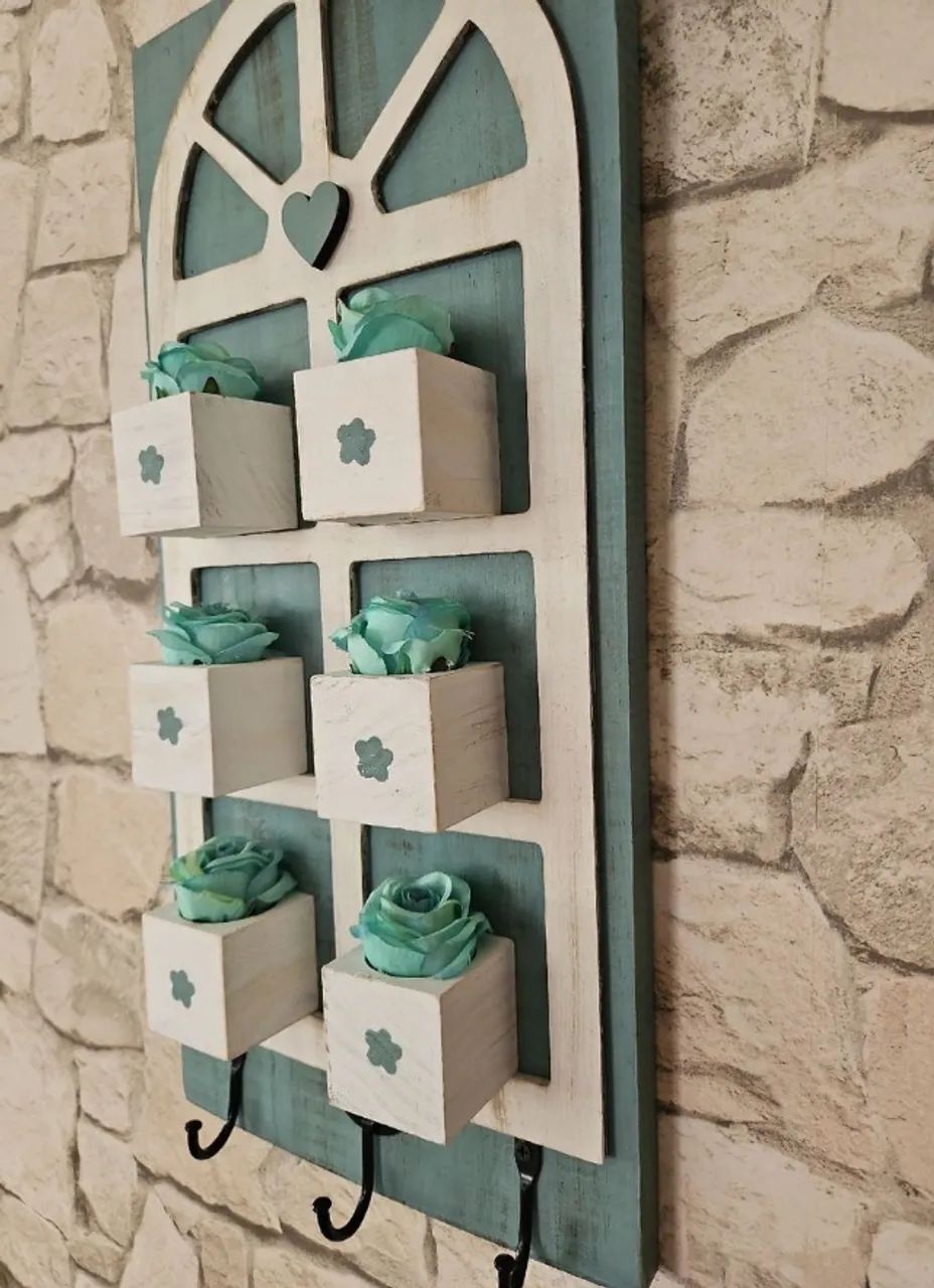 Placa decorativa com ganchos - Foto 3
