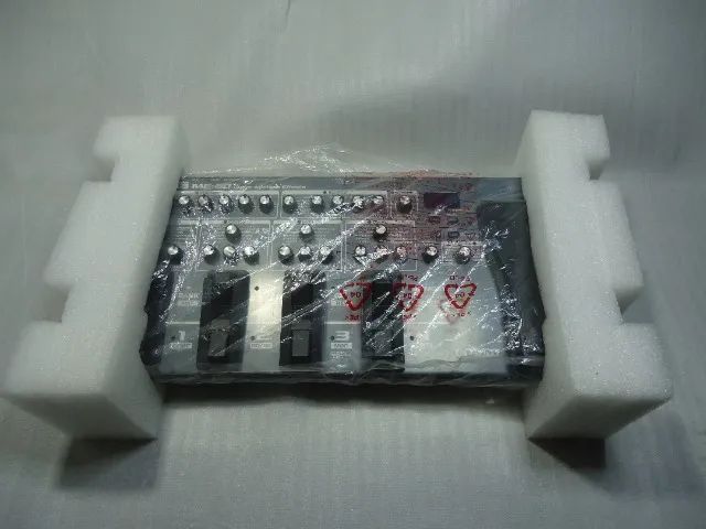 Pedaleira Boss Me-80 Multi-efeitos Guitarra.conservadíssima