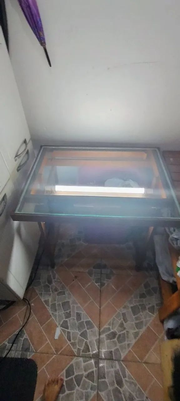 Mesa de centro em vidro temperado