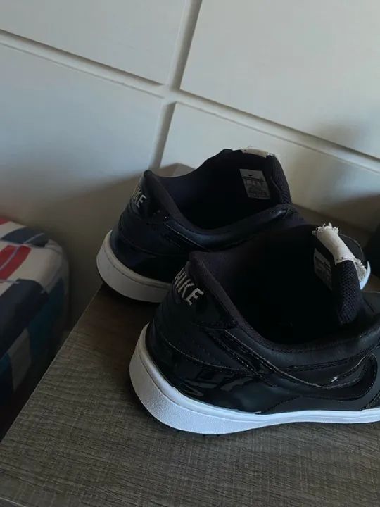 Tênis Nike Preto Verniz - Foto 2