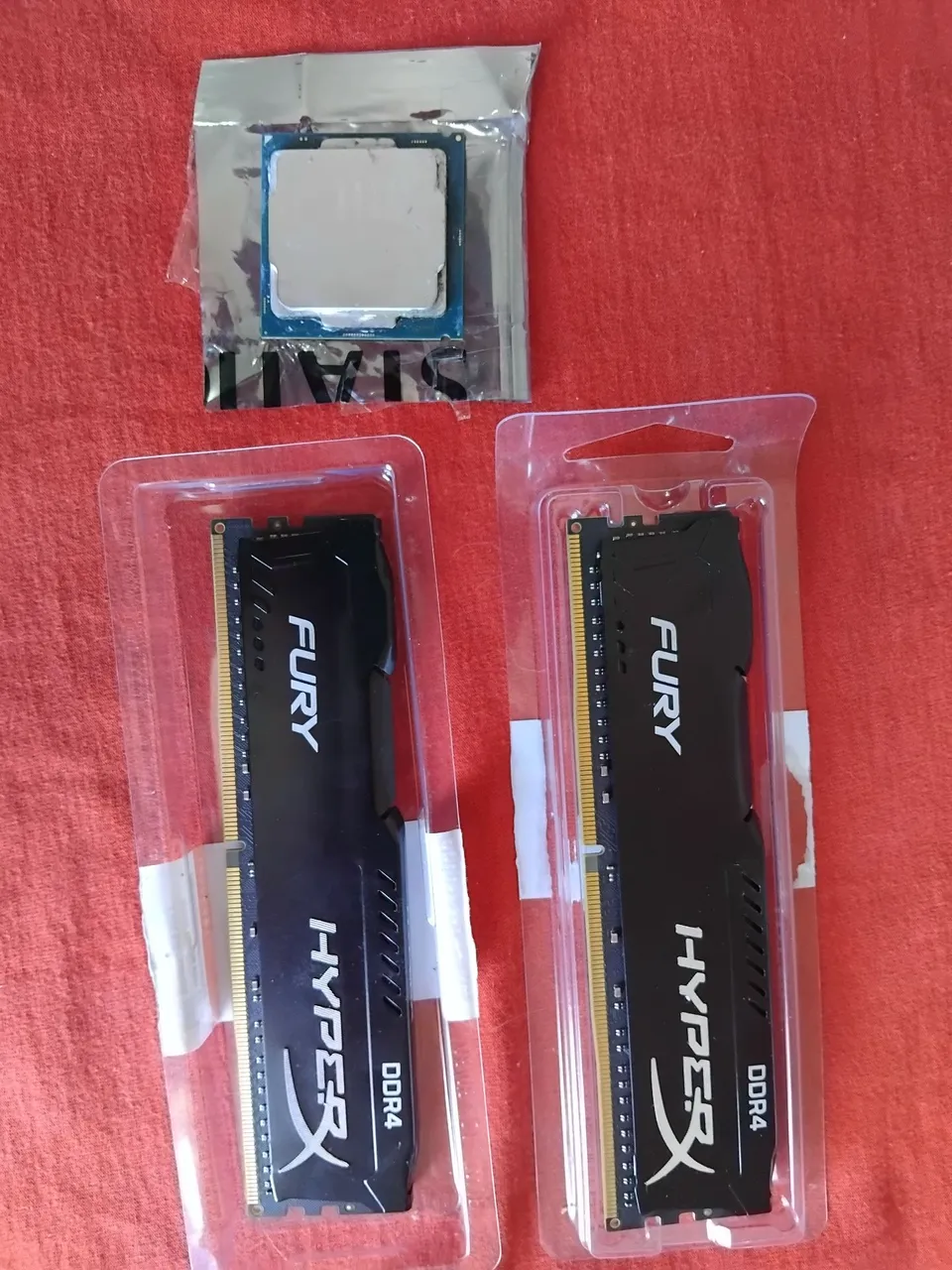 Kit Processador Intel i3 7100 e 2 Memórias Hyperx de 8gb cada uma