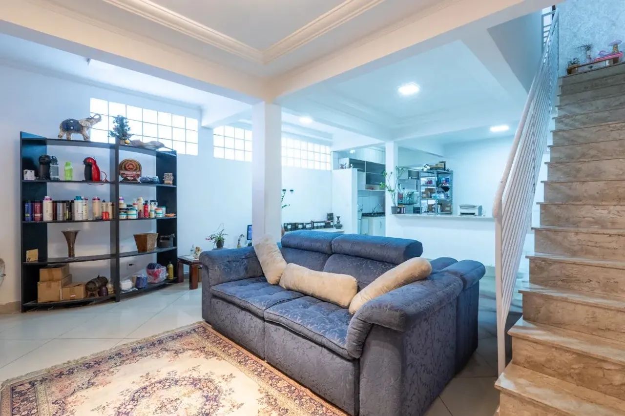 Sobrado para venda com 4 quartos, sendo 1 suíte, 230m² - Foto 2
