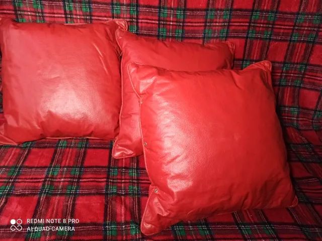 Conjunto  de  três  almofadas  em courino - Foto 4